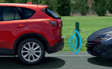 Uno de cada tres conductores reconoce que aparca de oído